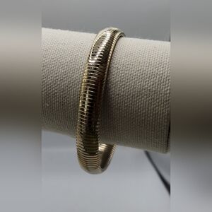 Park Lane Omega Stretch Bracelet Gold Tone Classic 1970s 70s Mod 8.75 In Vintage